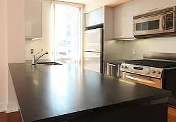 4th image of 350 W 42nd St APT 14G