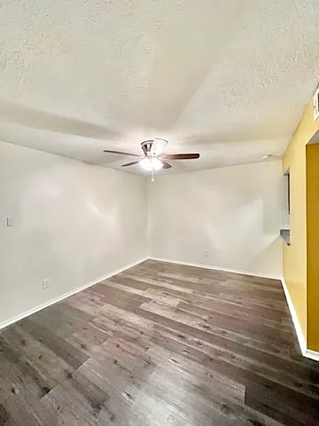 1 bed, 450 sqft, $945 — Photo 3
