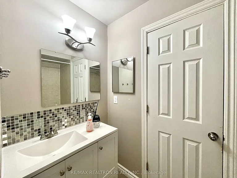 105 Carlton Rd #54 — Photo 9