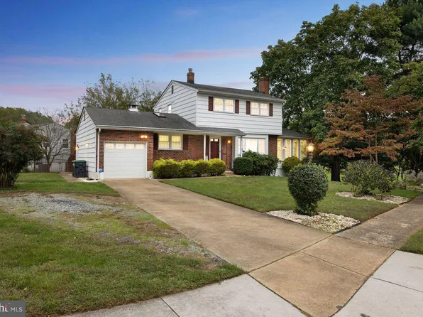 80 Springlake Dr, Newark, DE 19711