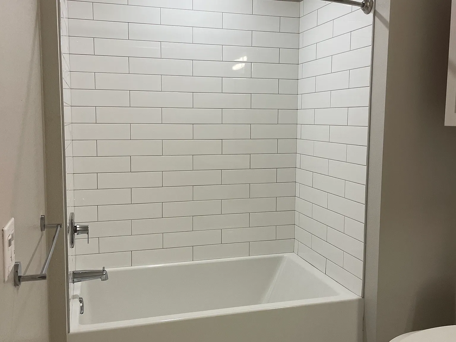 2 bed, 1200 sqft, $1,450 — Photo 2