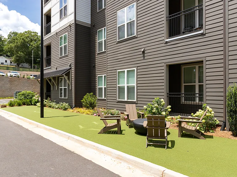 The Dalton by Alta — Photo 32