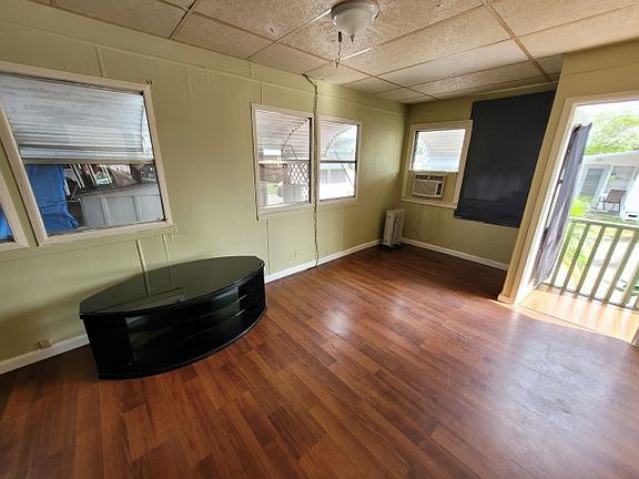 5th image of 3301 58th Ave N #350