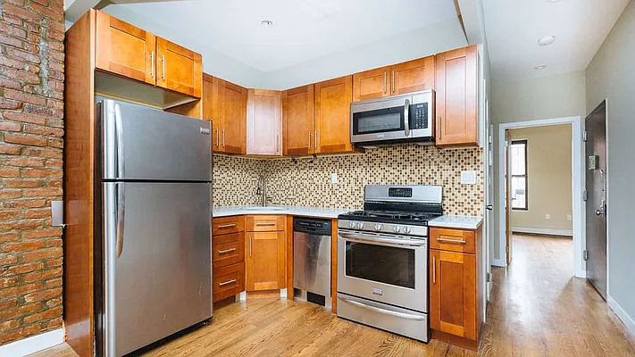 Rented by Nooklyn NYC LLC | media 6