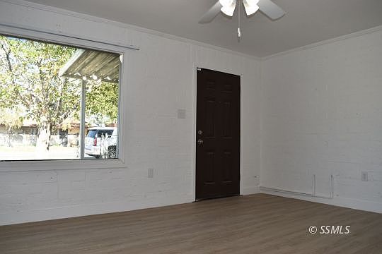 3rd image of 1149 N Broadway
