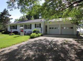 3207 Jepsen Rd, Cedar Falls, IA 50613