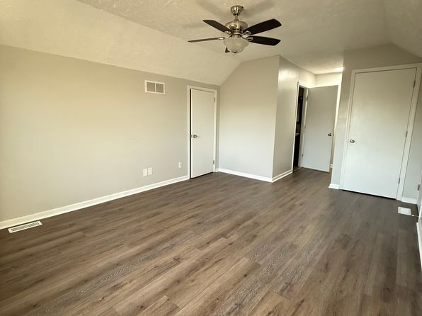 1106 Centre Pkwy #2