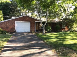 5 Ruthellen Rd, Bellingham, MA 02019