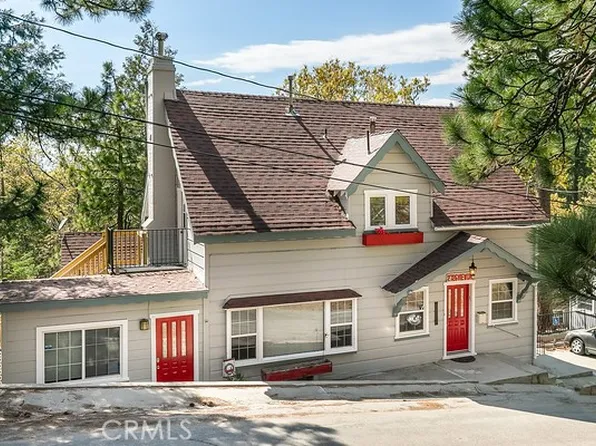 2726 View Dr, Running Springs, CA 92382