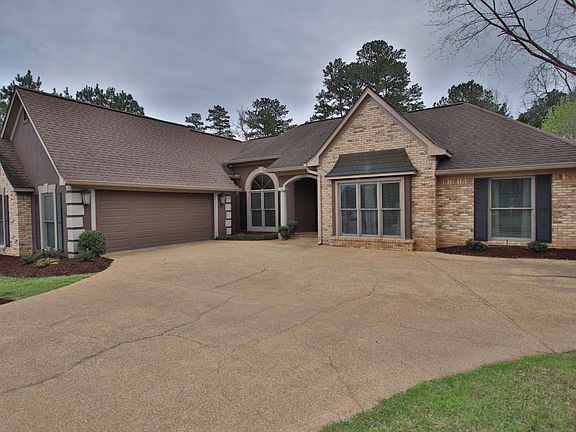 2nd image of 290 Grand Cypress Dr