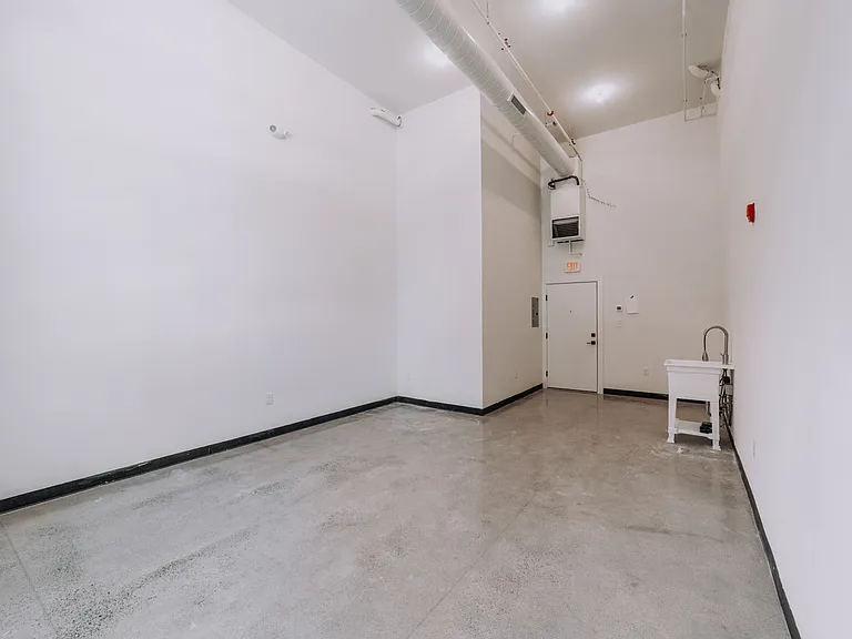 Carriage Car Lofts — Photo 8