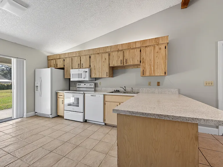 2639 Lantana Ln #2641 — Photo 9