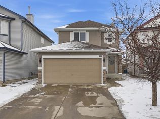 235 S Coville Close NE, Calgary, AB T3K 5V8