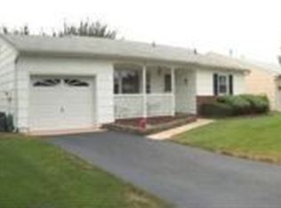130 Eton Ct, Toms River, NJ
