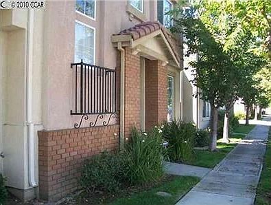 1st image of 325 Accolade Dr