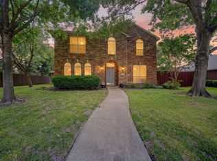 905 Hampstead Dr, Mesquite, TX 75181