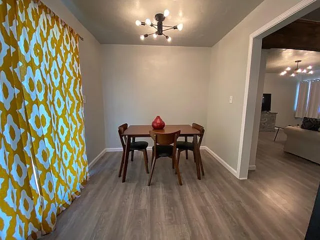 1100 Elmhurst Dr — Photo 9
