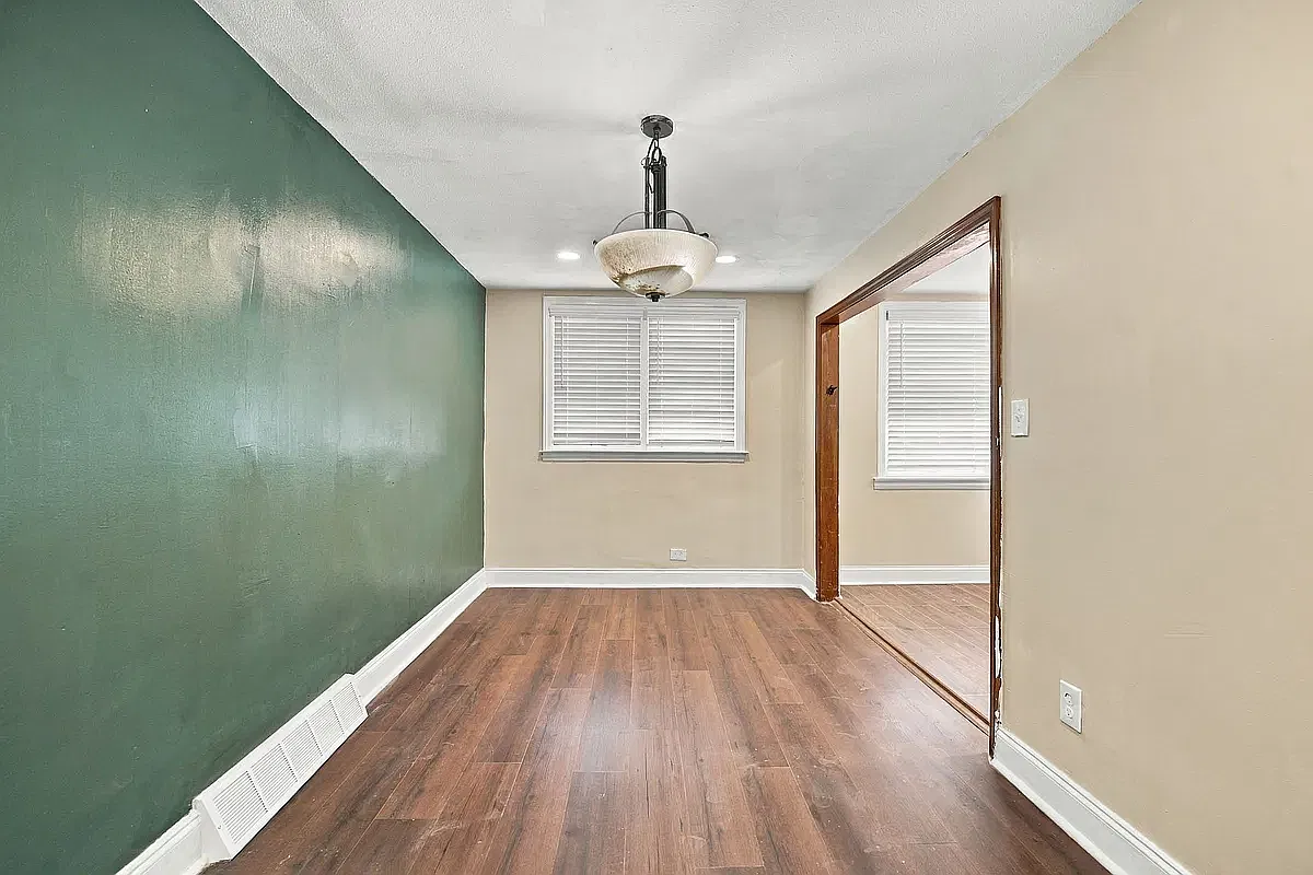 3 bed, 1152 sqft, $2,500 — Photo 4