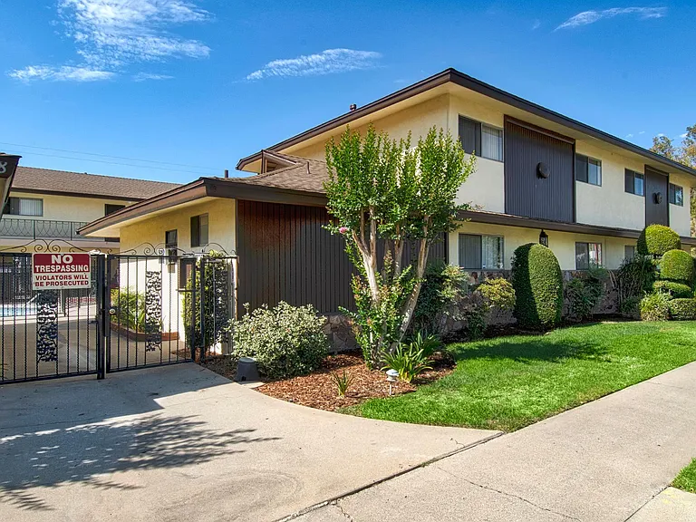 Welcome to Villa Placentia, a lovely, small, quiet gated conveniently located community!