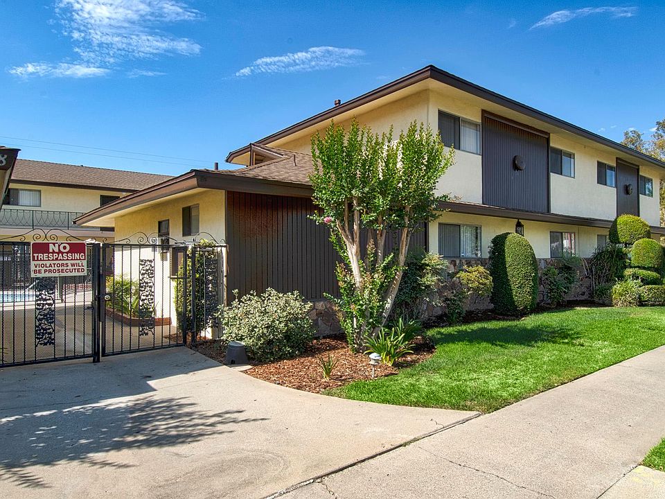 Small, quiet gated community