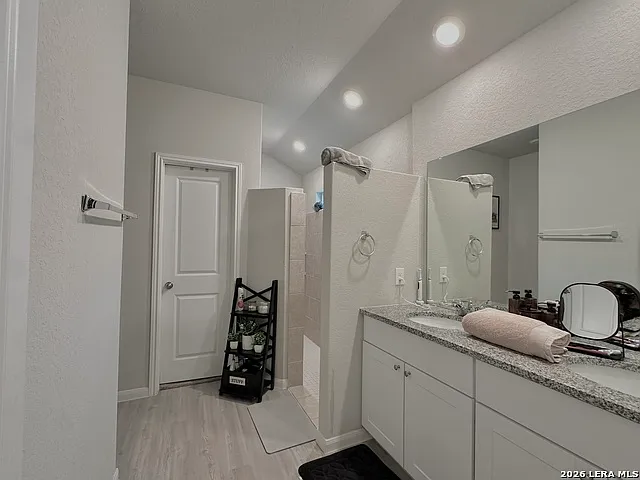 9210 Landa Fls — Photo 11