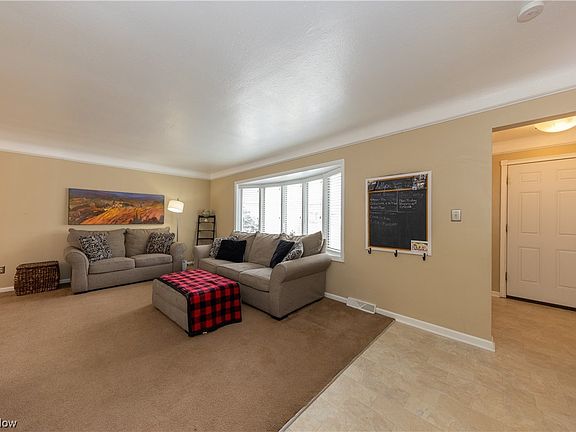 5th image of 1147 Bonnie Pl