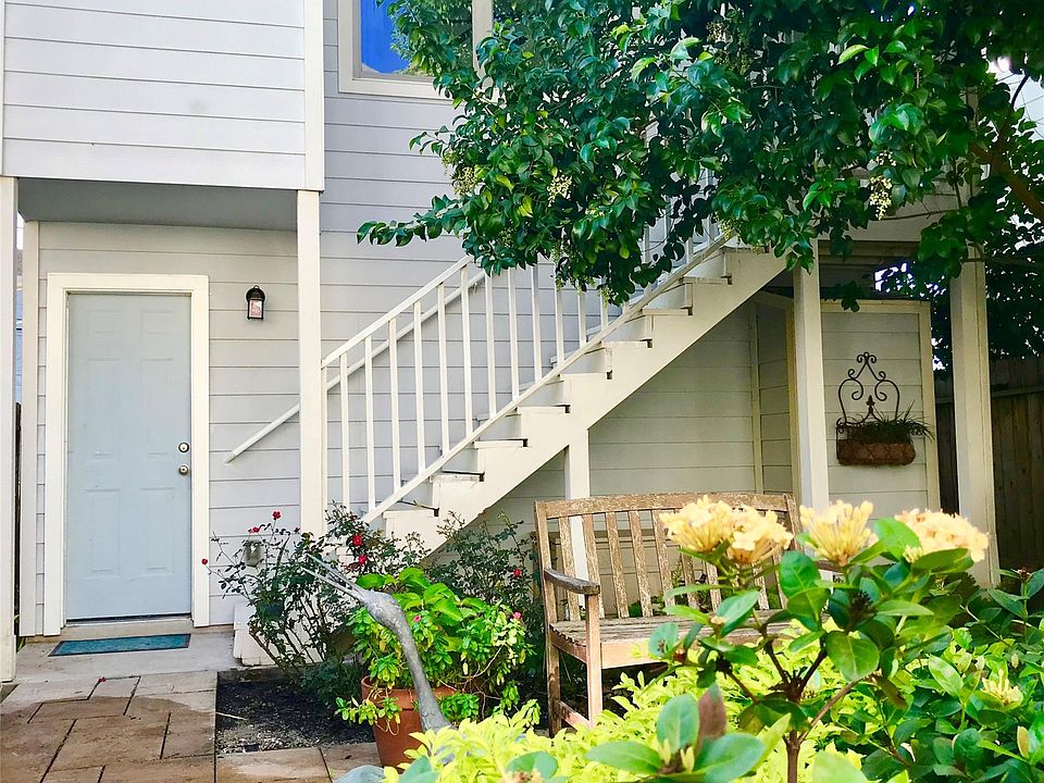 1st image of 250 W 26th St #A
