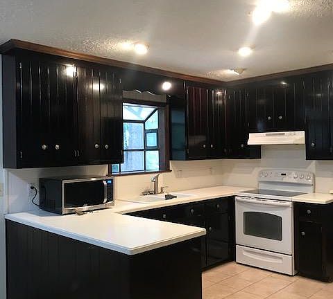 4th image of 101 Carlton Dr