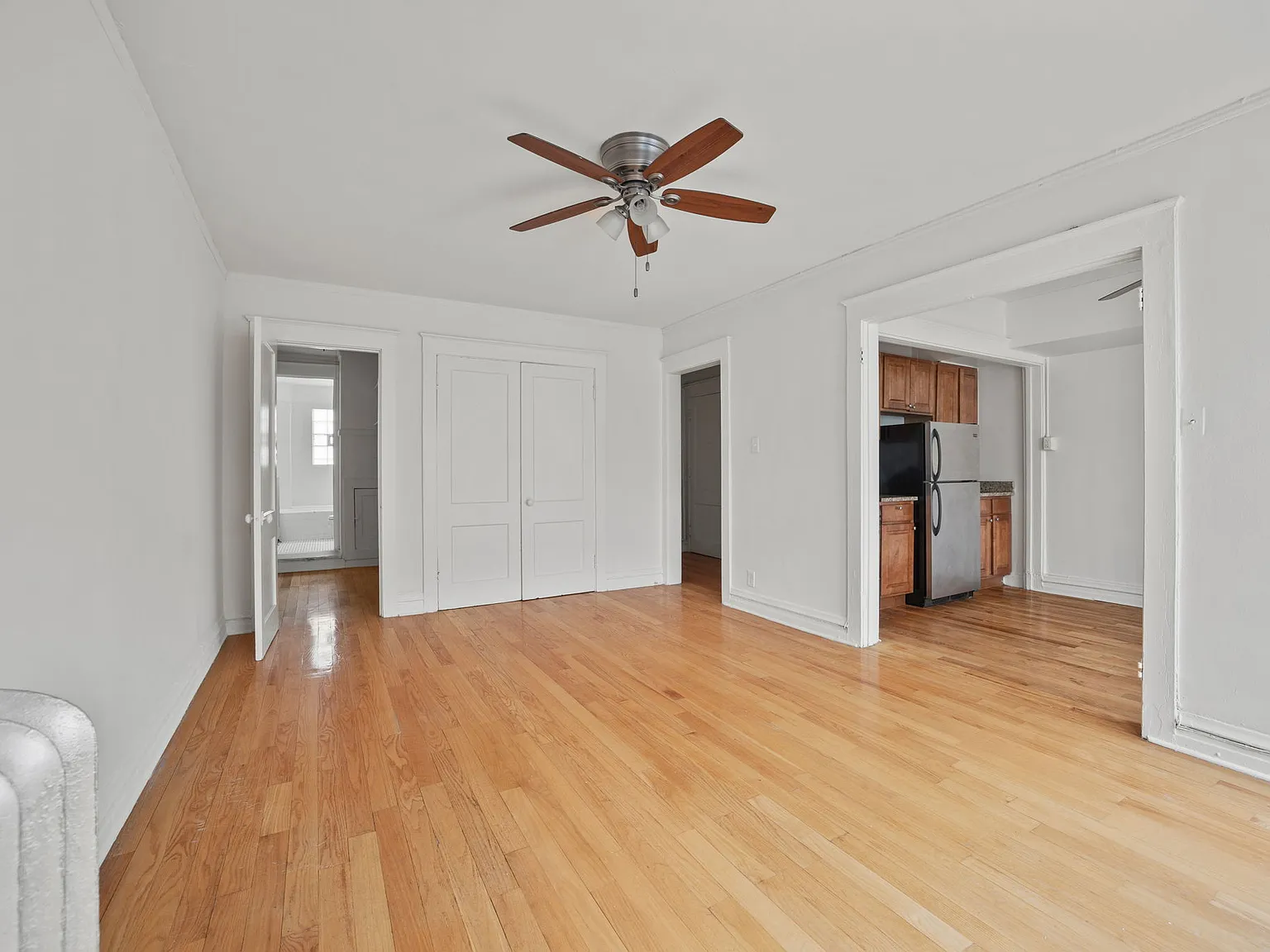 1009 Davis — Photo 2