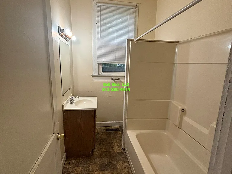 213 Taylor Ave — Photo 9