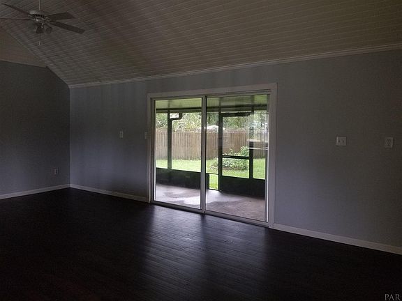 2nd image of 2593 Salamanca St