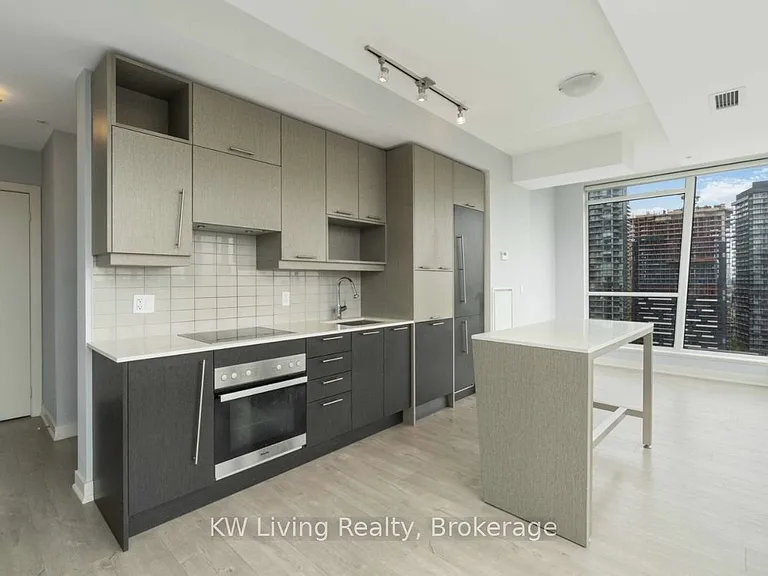 30 Nelson St #2209 — Photo 6