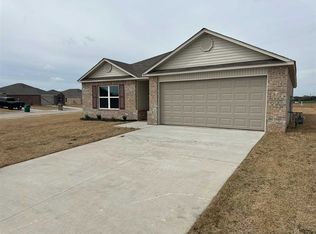 913 3rd St, Perkins, OK 74059