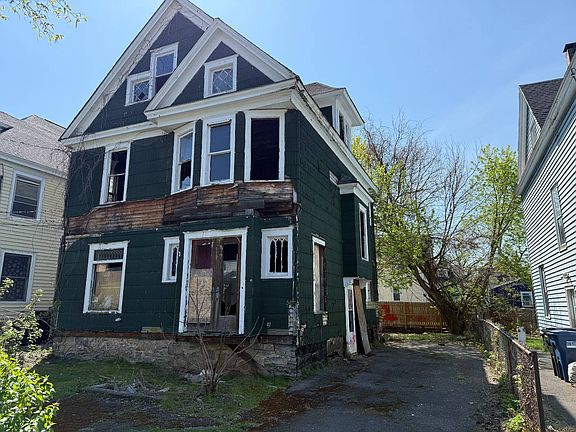 3rd image of 120 E Matson Ave
