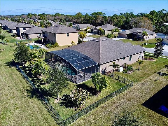 3rd image of 4626 Ashley Lake Cir