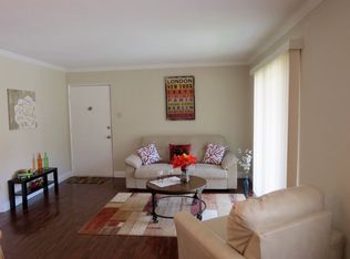 4352 Walker Ln APT A, Saint Louis, MO 63121