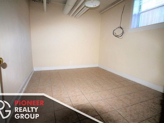 2nd image of 5103 N Winchester Ave #1926grd