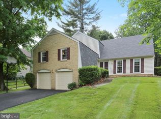 9857 Dellcastle Rd, Gaithersburg, MD 20886