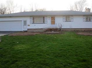 61 Drexel Dr, Rochester, NY 14606