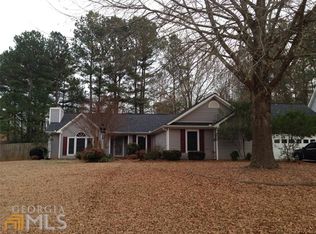 10 Pine Cres, Newnan, GA 30265