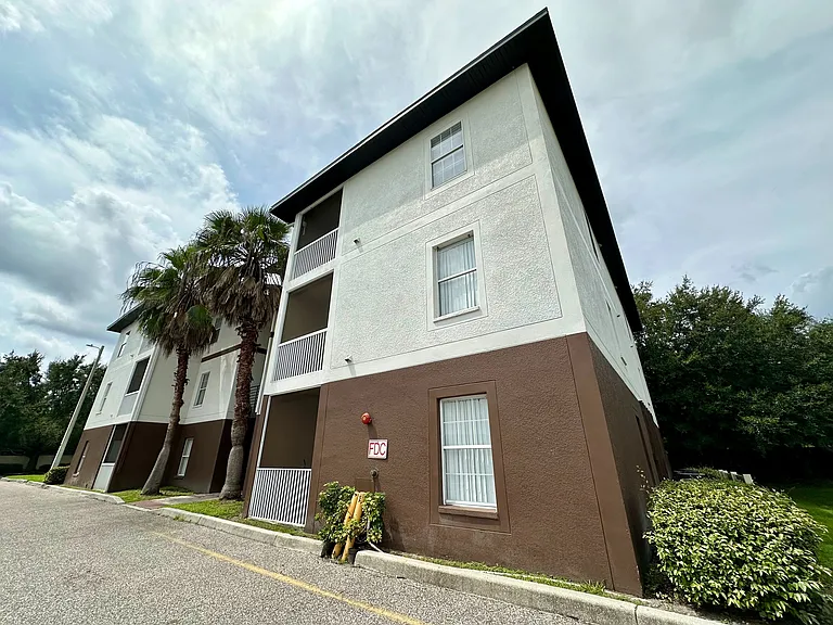 Uptown Palms Exterior