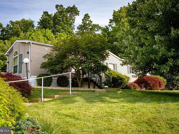 3rd image of 501 Boulder Ln