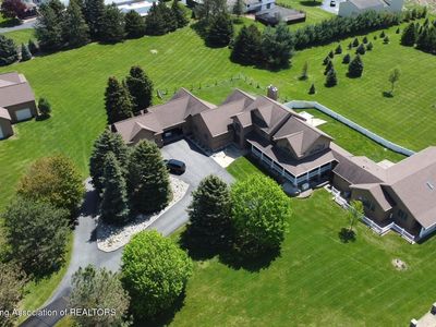 5565 Holt Rd, Holt, MI, 48842