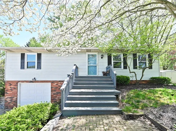 12309 Vince Dr, Doylestown, OH 44230