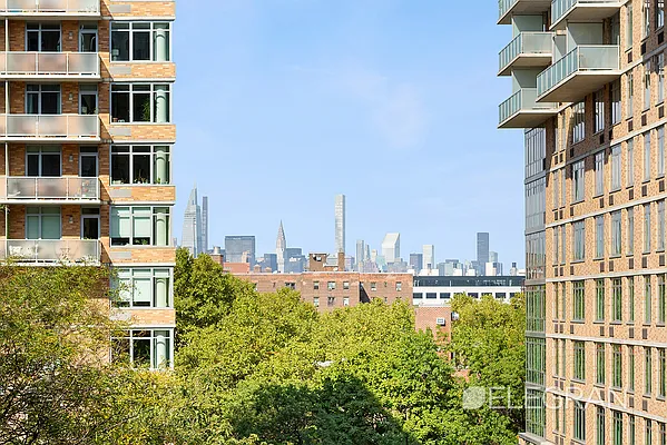 Sold by (Legacy) Elegran | media 13