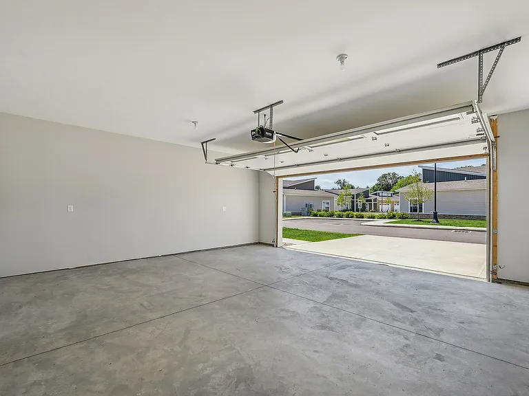 2 Bedroom | Garage