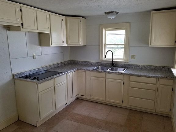 5th image of 6294 S Dublin Pike