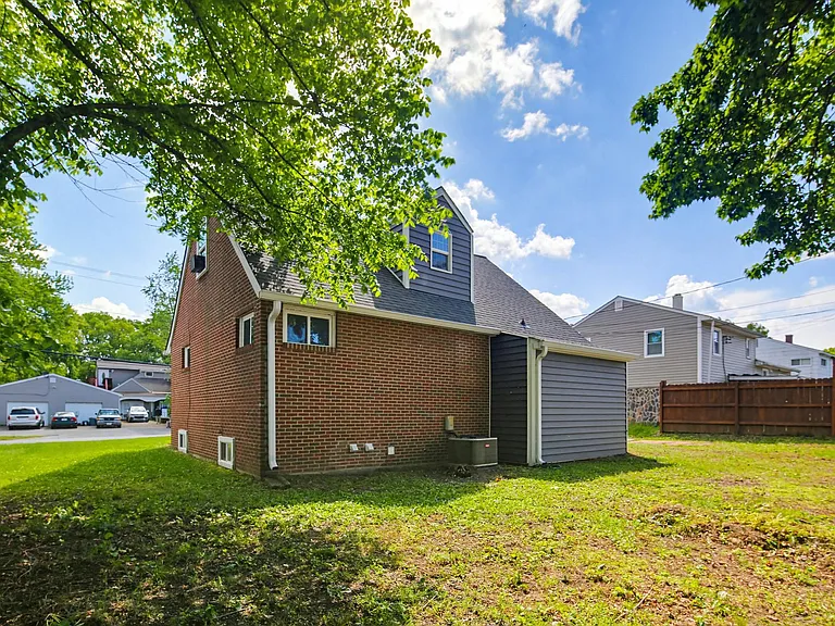 619 Old Stage Rd — Photo 33