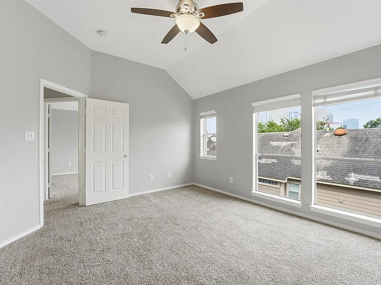 1507 Sutton St — Photo 22