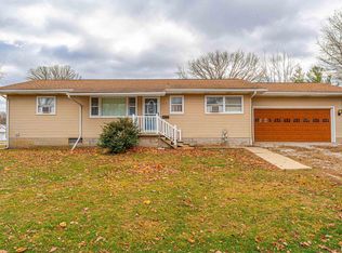 320 E Jasper St, Mount Pulaski, IL 62548